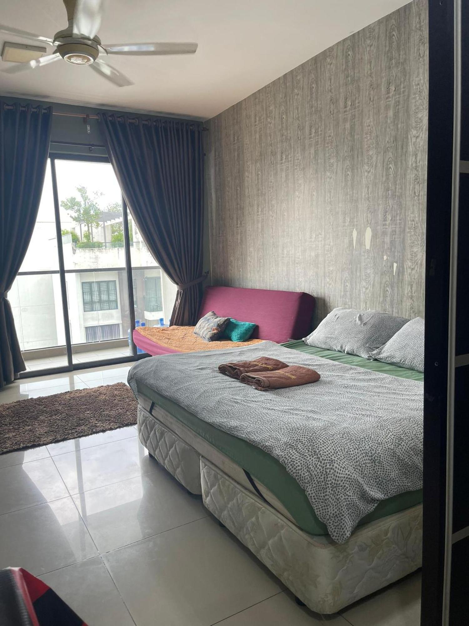 Urban 360 Rara Apartment Batu Caves