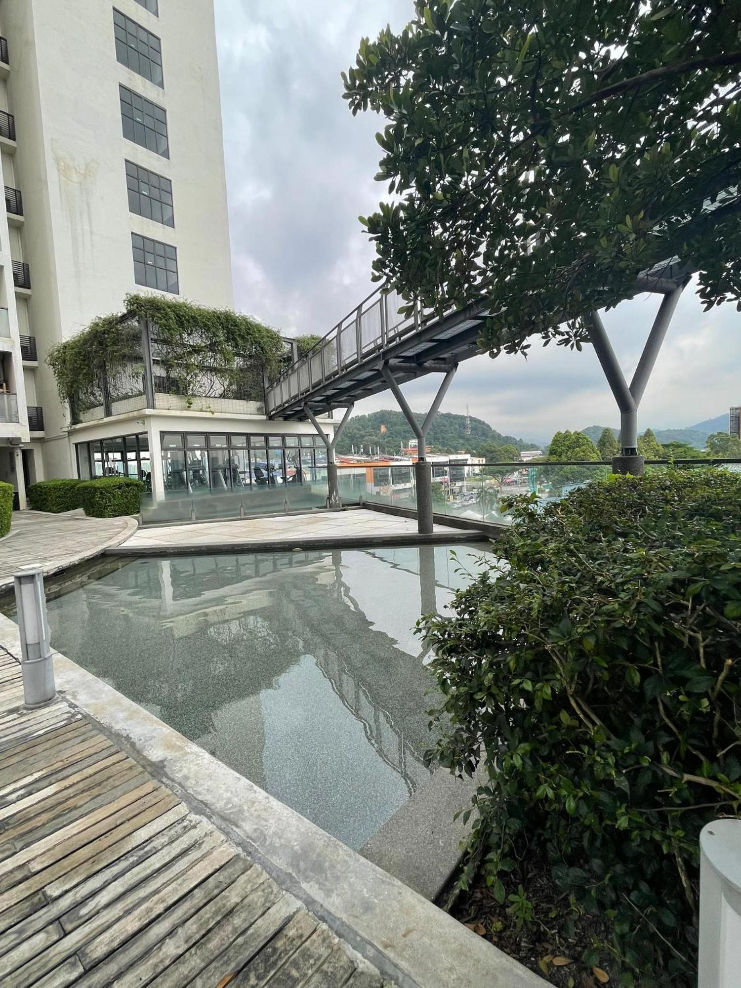Urban 360 Rara Apartment Batu Caves