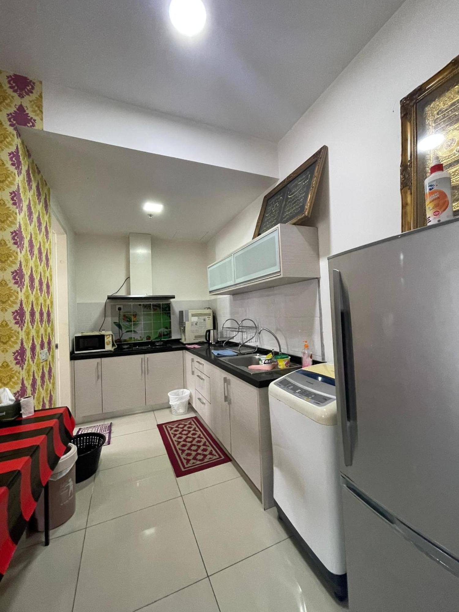 Urban 360 Rara Apartment
